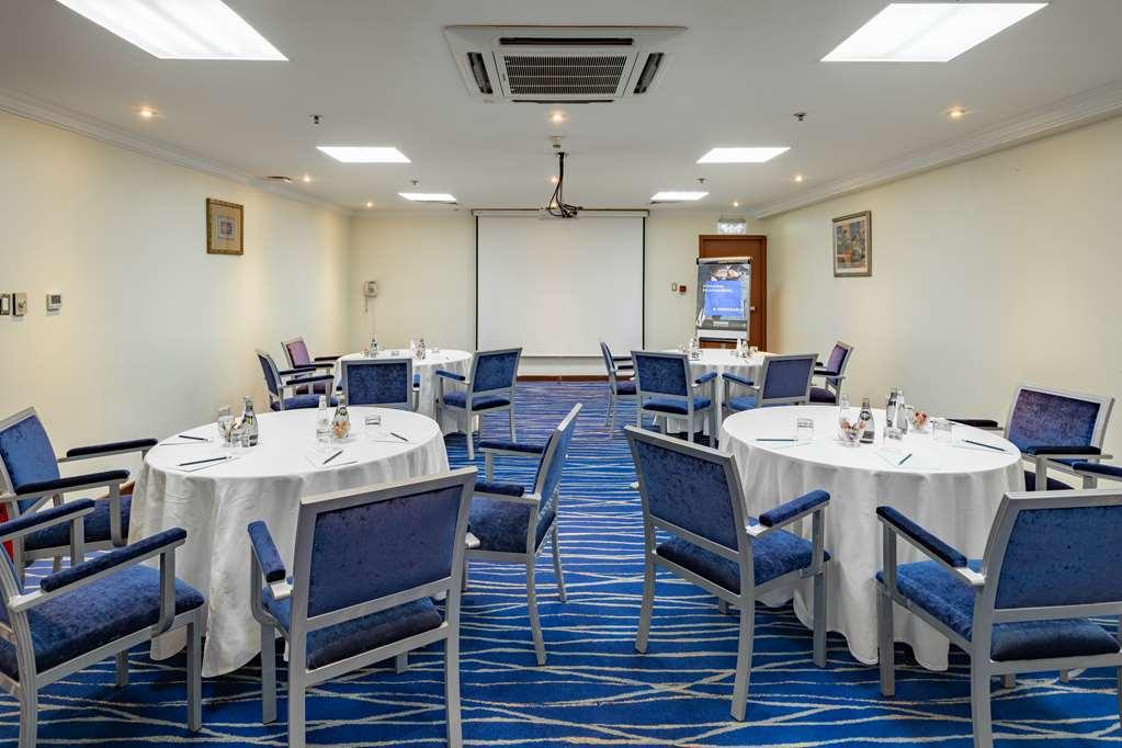 Radisson Blu Hotel, Yanbu Buitenkant foto
